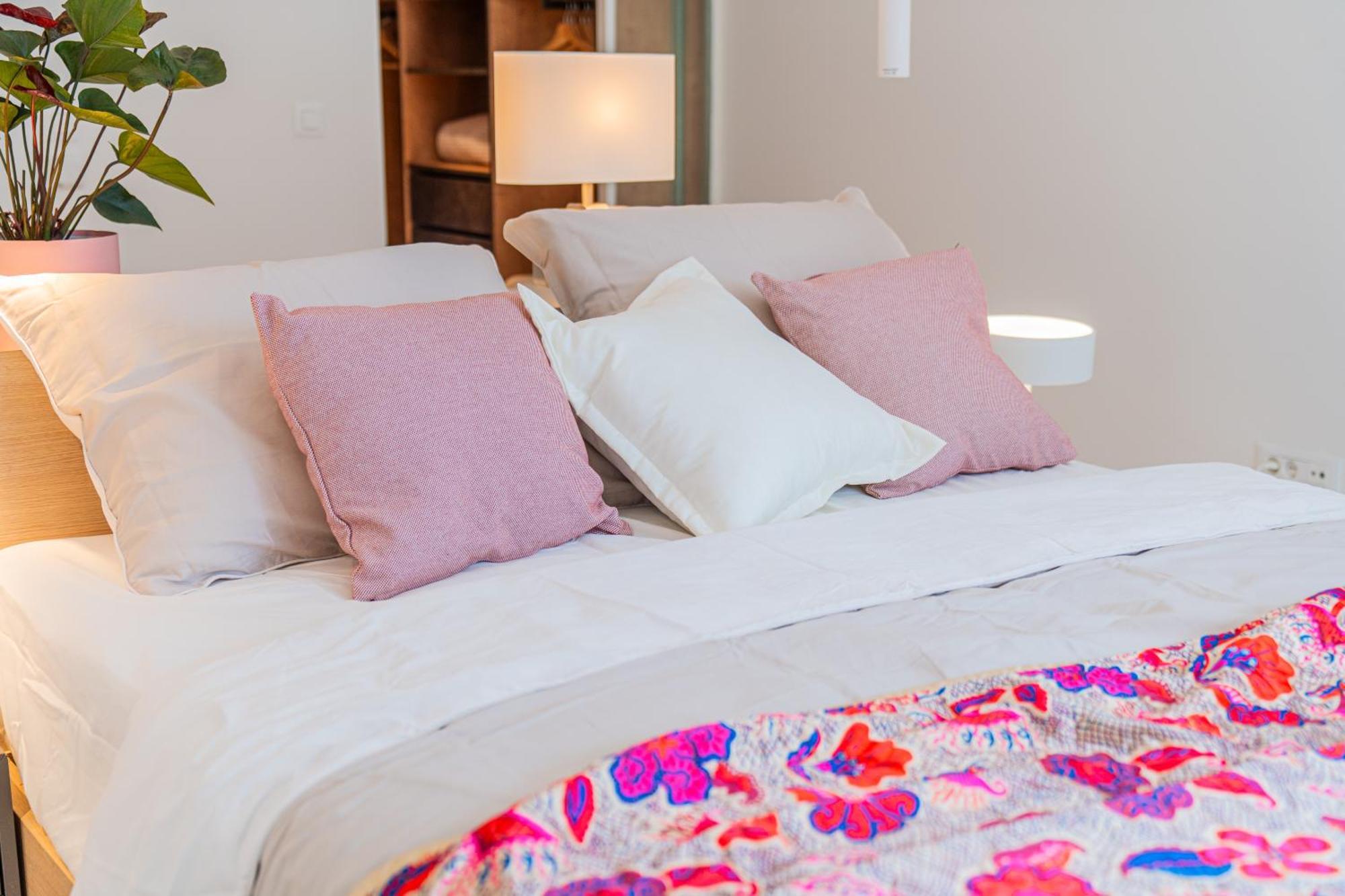 Apartman Flexible Selfcheckins 140 - The Luxurious With Private Pool In